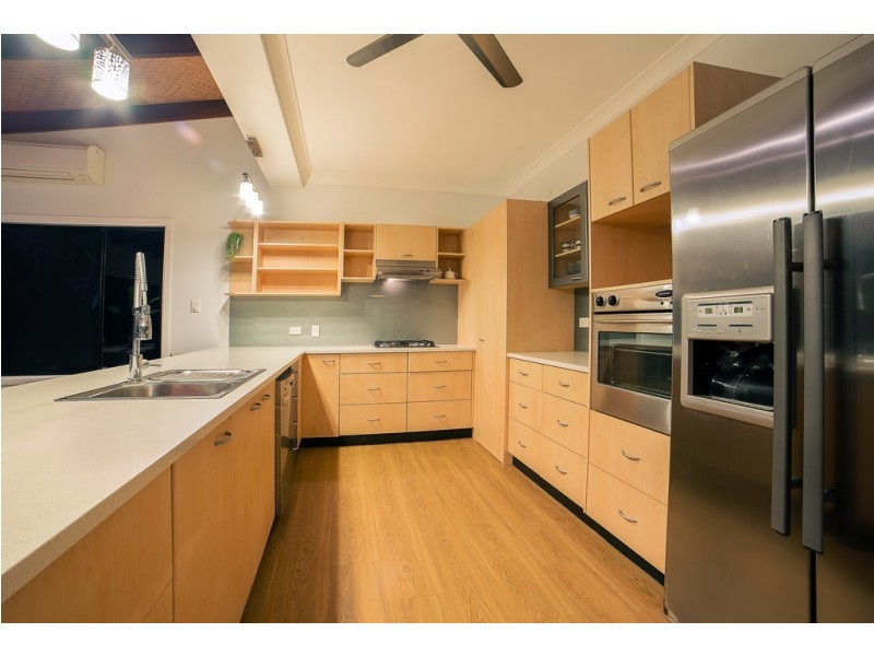 35 – 37 Harbour Avenue, Shute Harbour QLD 4802