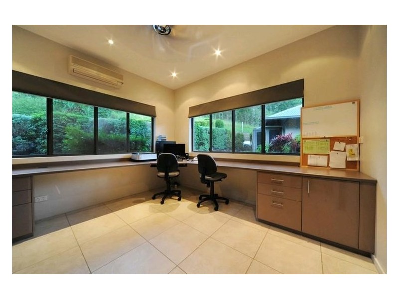 12 Bellview Close, Cannon Valley QLD 4800