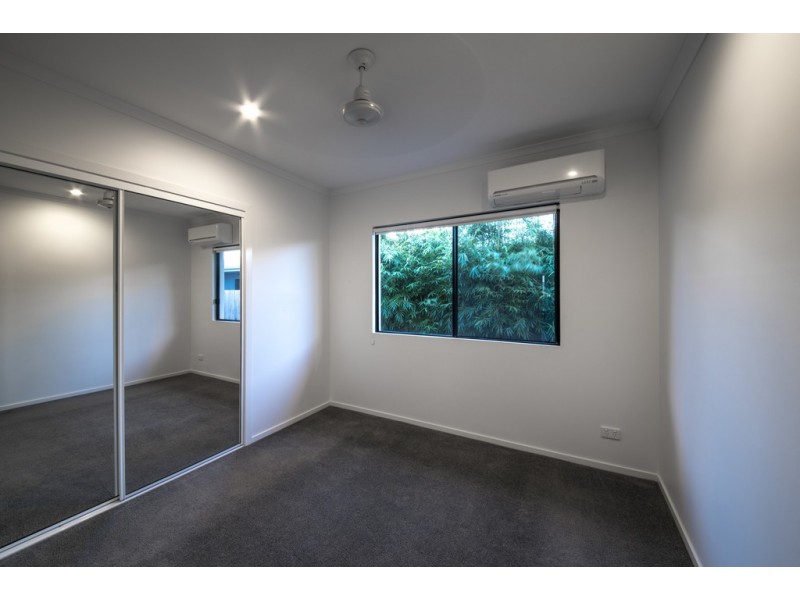 4 Flinders Court, Cannonvale QLD 4802