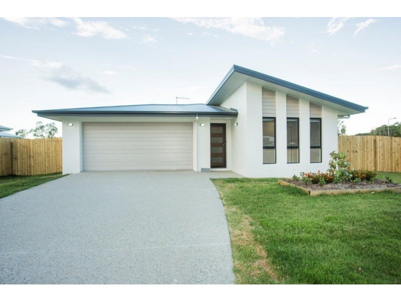 15 Olivia Street, Cannonvale QLD 4802