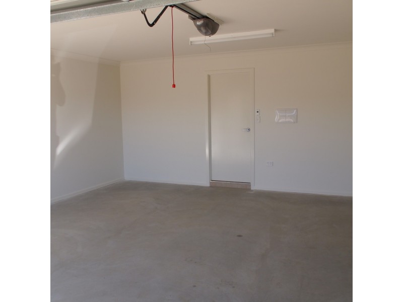 1/47 Endeavour Circuit, Cannonvale QLD 4802