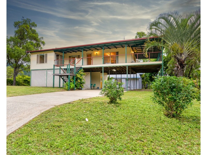 11 Macona Crescent, Cannonvale QLD 4802