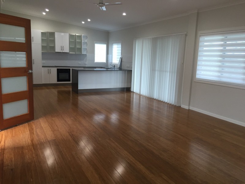 10/13 Border Drive, Cannonvale QLD 4802