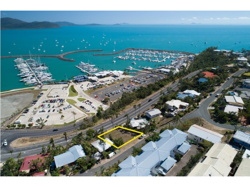 13 Airlie Crescent, Airlie Beach QLD 4802