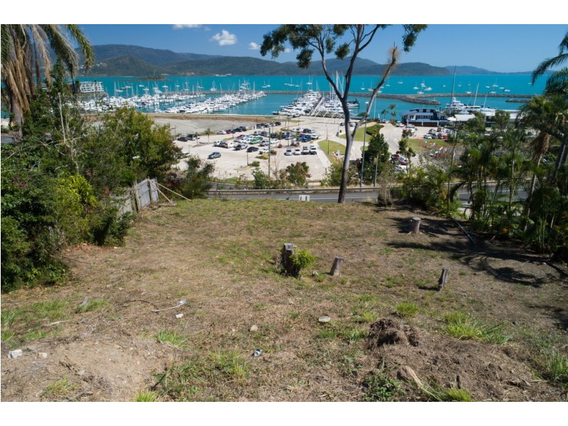 13 Airlie Crescent, Airlie Beach QLD 4802