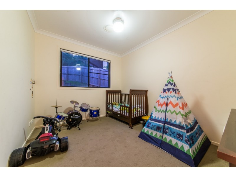 8 Armada Crescent, Jubilee Pocket QLD 4802