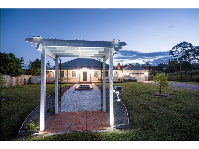 3 Hallam Street, Cannonvale QLD 4802