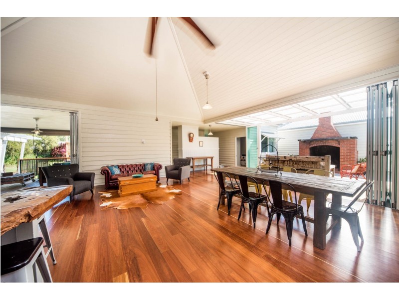 3 Hallam Street, Cannonvale QLD 4802