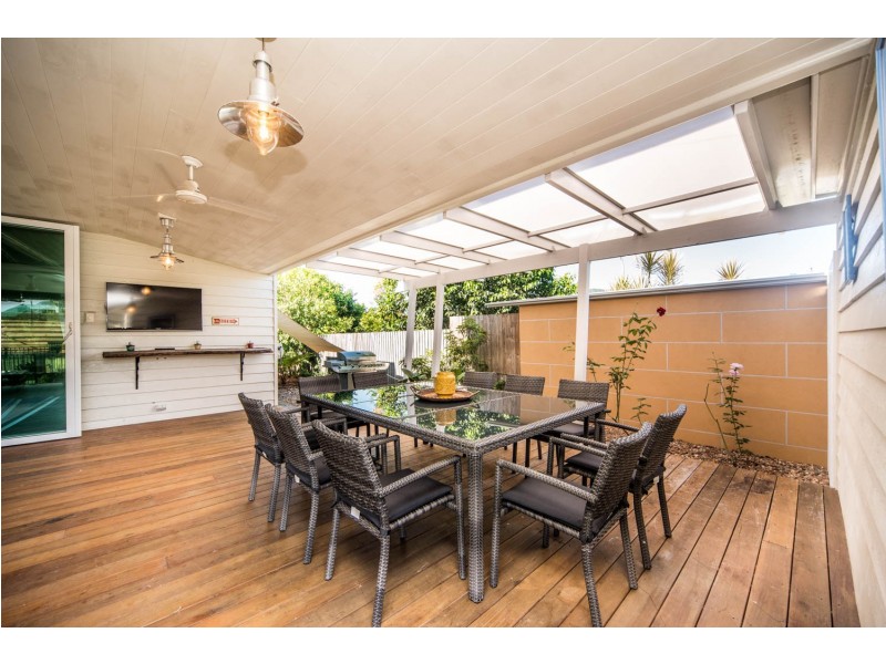 3 Hallam Street, Cannonvale QLD 4802