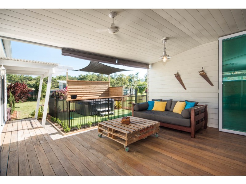 3 Hallam Street, Cannonvale QLD 4802