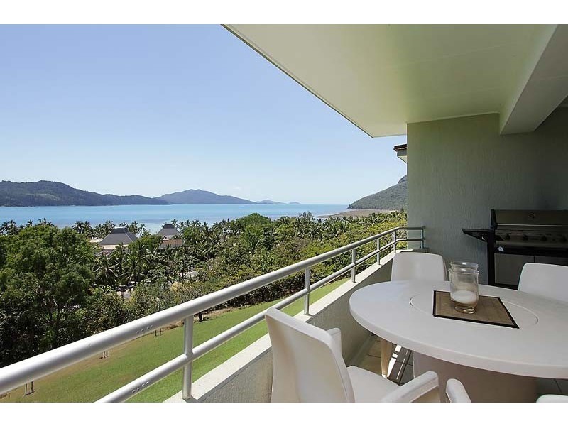 206/2 Marina Drive, Poinciana Lodge, Hamilton Island QLD 4803