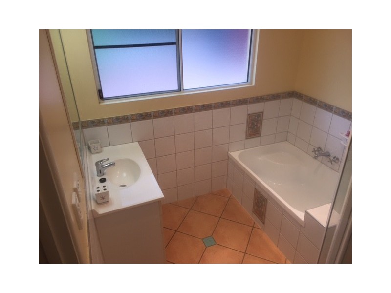 9 Muruk Crescent, Jubilee Pocket QLD 4802