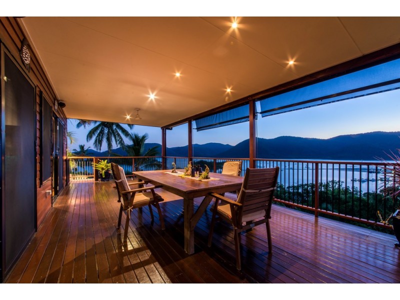 46 Harbour Avenue, Shute Harbour QLD 4802