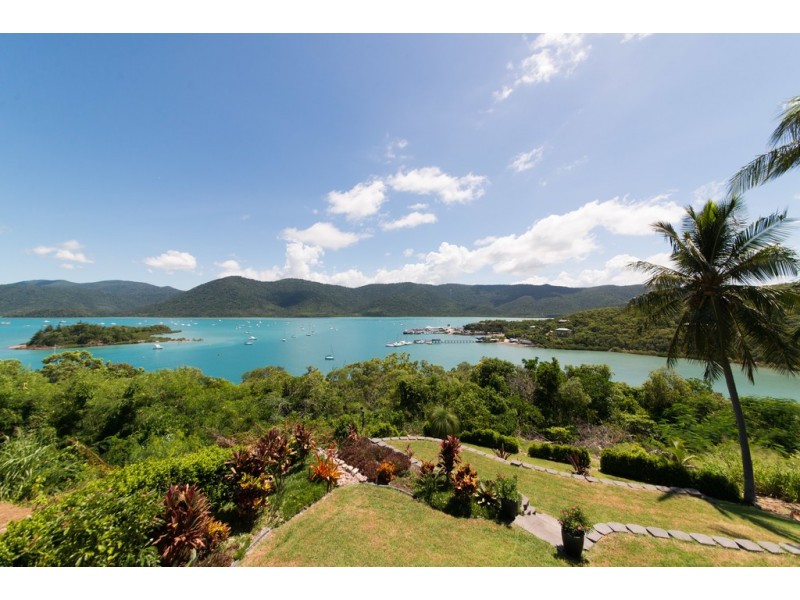 46 Harbour Avenue, Shute Harbour QLD 4802