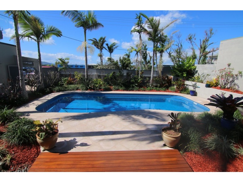 46 Harbour Avenue, Shute Harbour QLD 4802