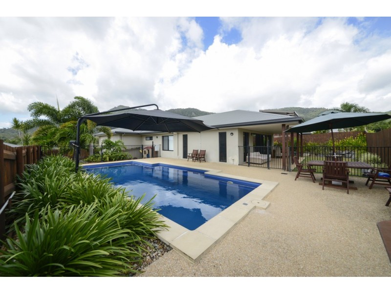40 Parker Road, Cannonvale QLD 4802