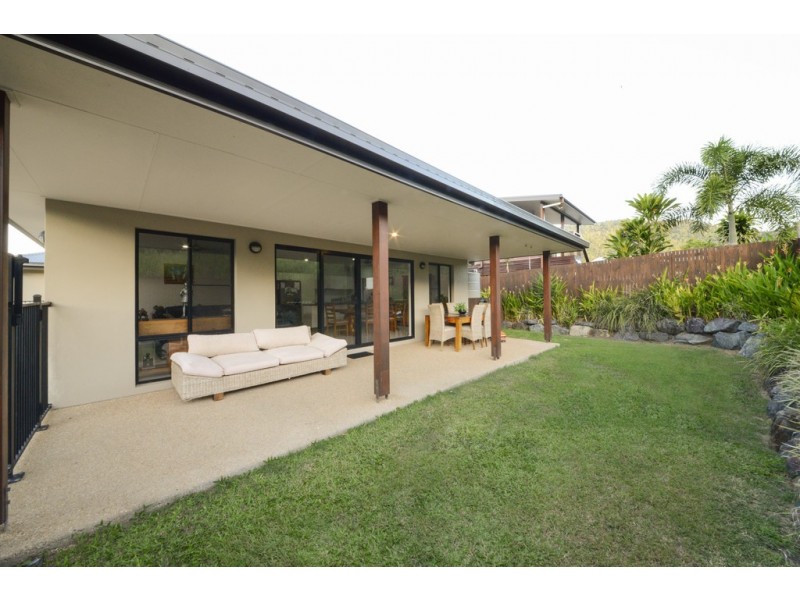 40 Parker Road, Cannonvale QLD 4802