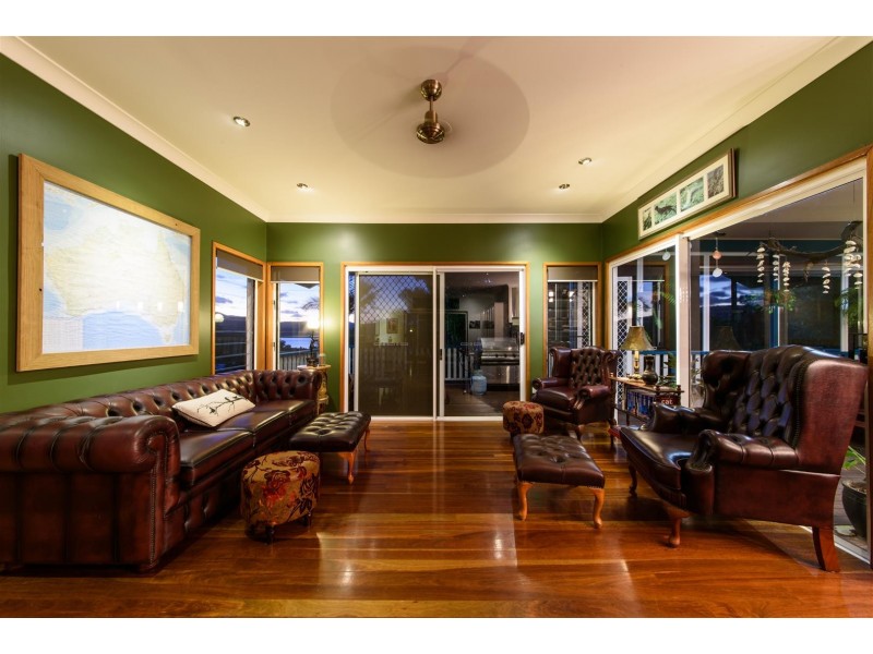 7 Gregory Court, Cannonvale QLD 4802