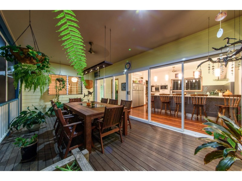 7 Gregory Court, Cannonvale QLD 4802