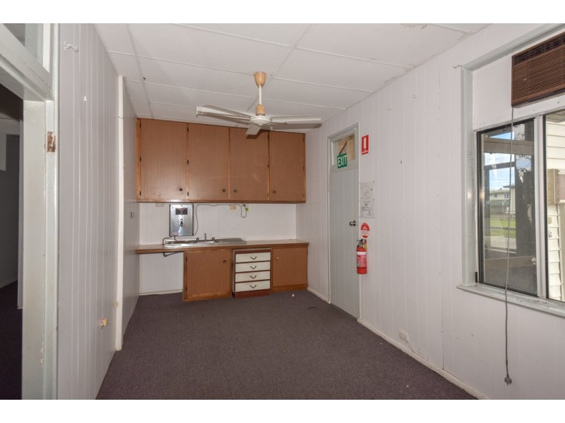 9 Chapman Street, Proserpine QLD 4800