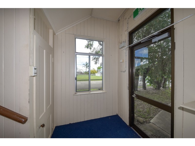 9 Chapman Street, Proserpine QLD 4800