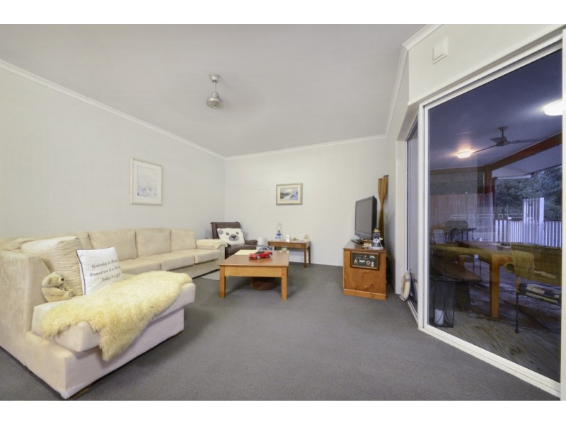 34 Grace Avenue, Cannonvale QLD 4802