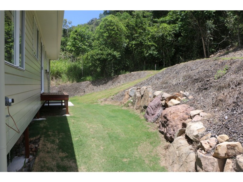 52 Eshelby Drive, Cannonvale QLD 4802