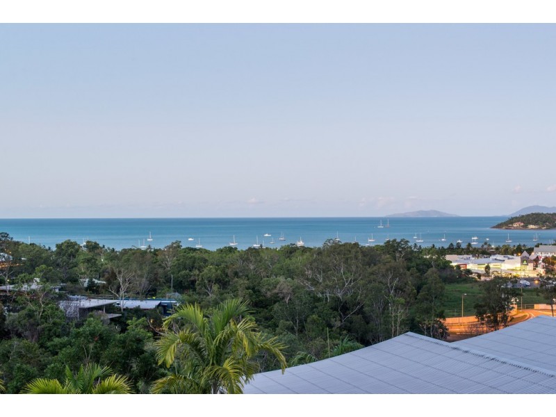 10/18-34 Raintree Place, Airlie Beach QLD 4802