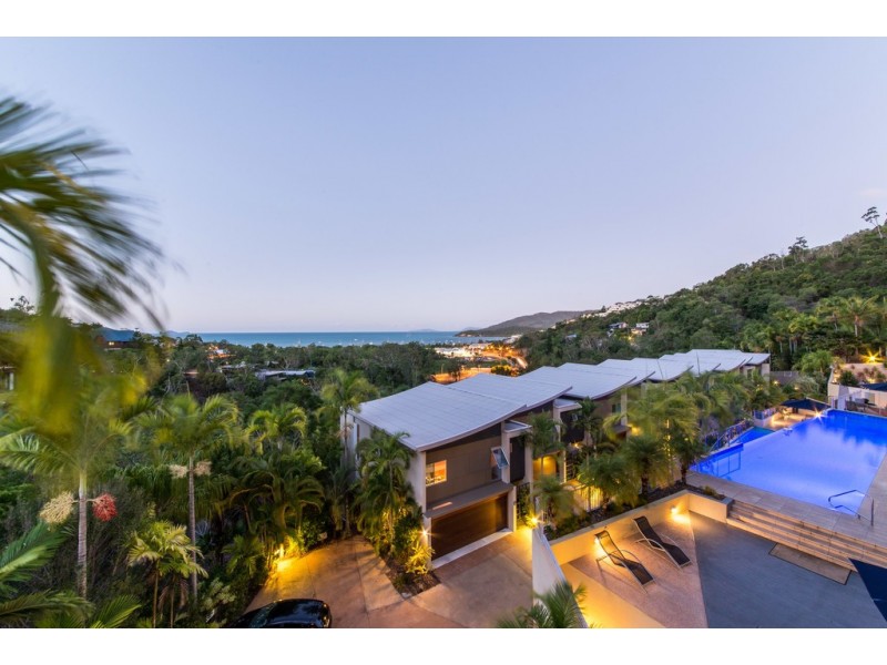 10/18-34 Raintree Place, Airlie Beach QLD 4802