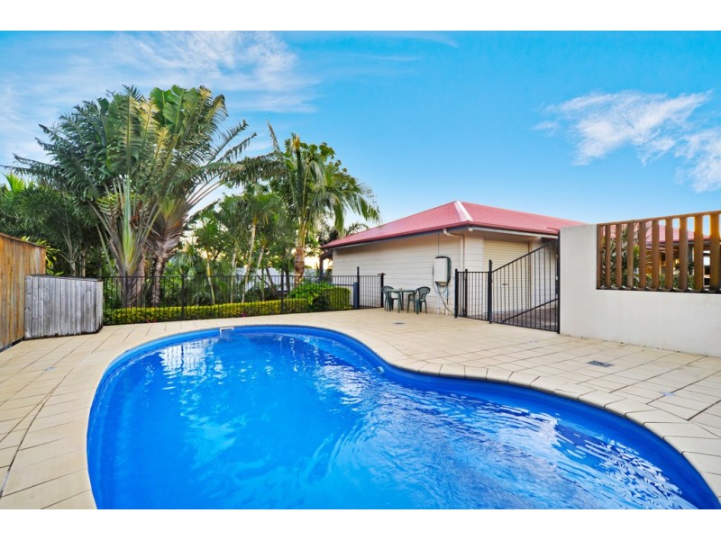 10 Panoramic Court, Cannonvale QLD 4802
