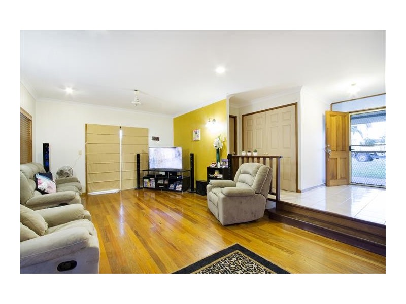 10 Panoramic Court, Cannonvale QLD 4802