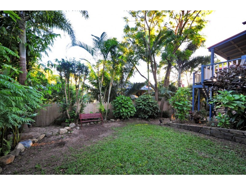 10 Panoramic Court, Cannonvale QLD 4802