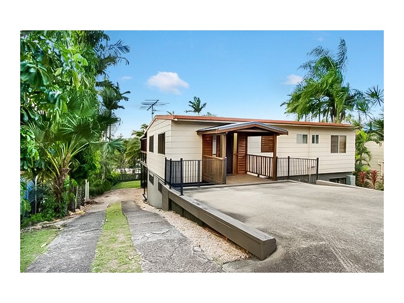 4 Wambiri Street, Cannonvale QLD 4802