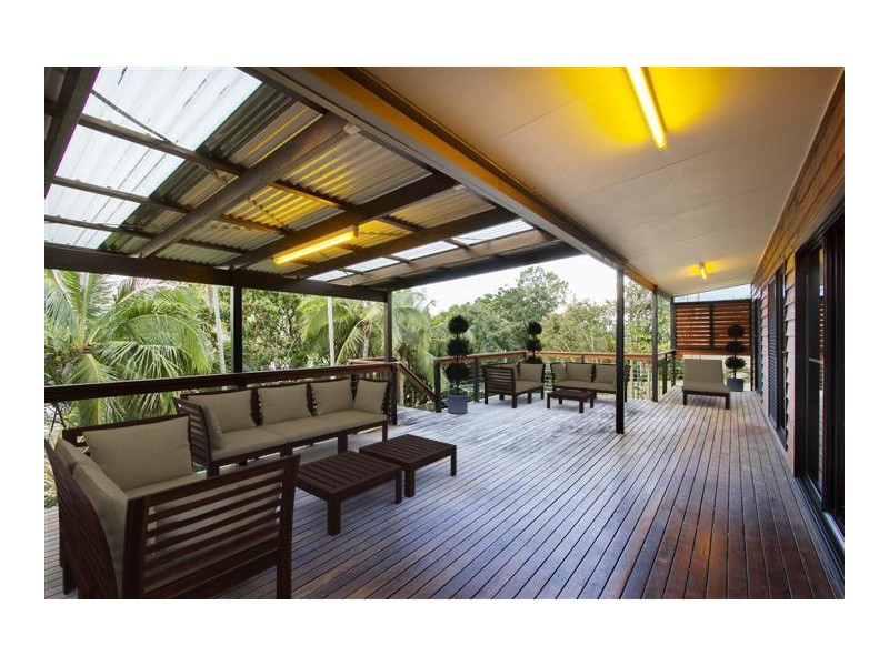 4 Wambiri Street, Cannonvale QLD 4802