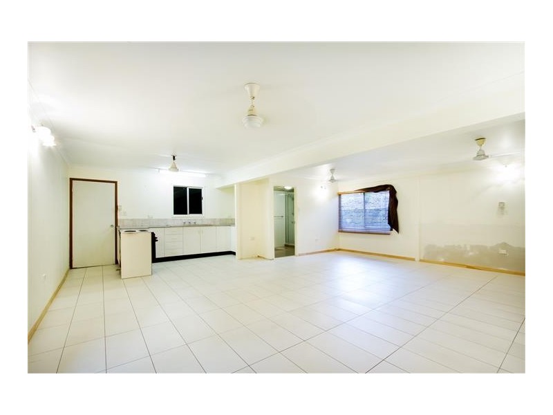 4 Wambiri Street, Cannonvale QLD 4802