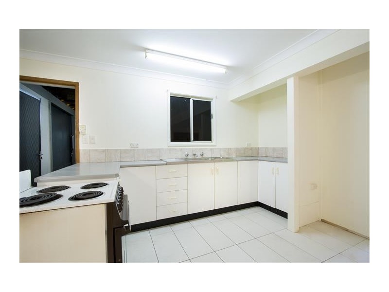 4 Wambiri Street, Cannonvale QLD 4802
