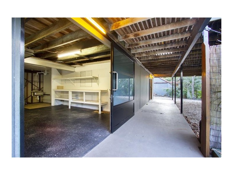 4 Wambiri Street, Cannonvale QLD 4802