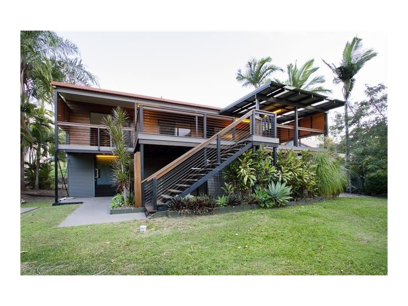 4 Wambiri Street, Cannonvale QLD 4802