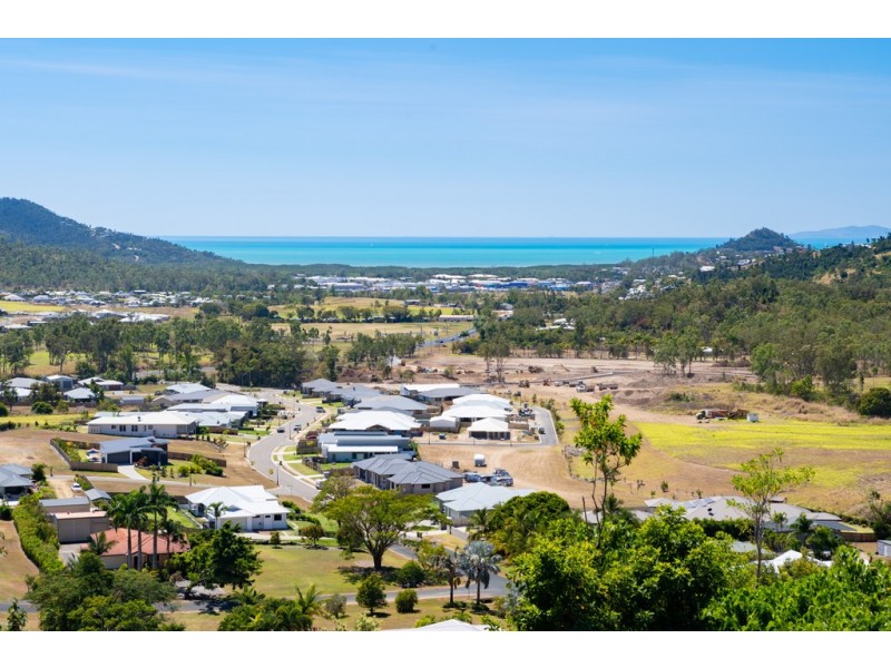 39 Pepperberry Lane, Cannon Valley QLD 4800