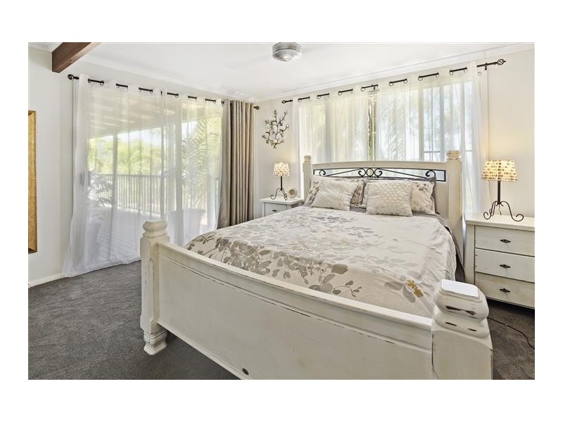 2 Hamilton Avenue, Cannonvale QLD 4802