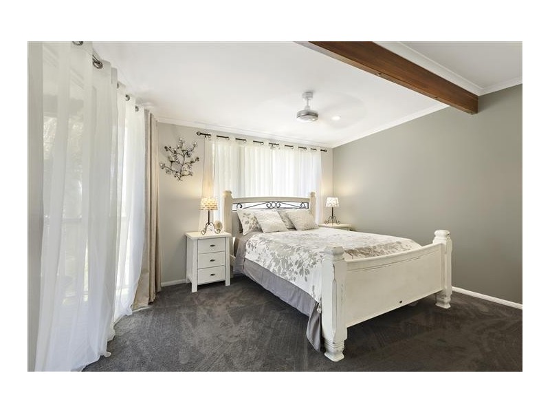 2 Hamilton Avenue, Cannonvale QLD 4802