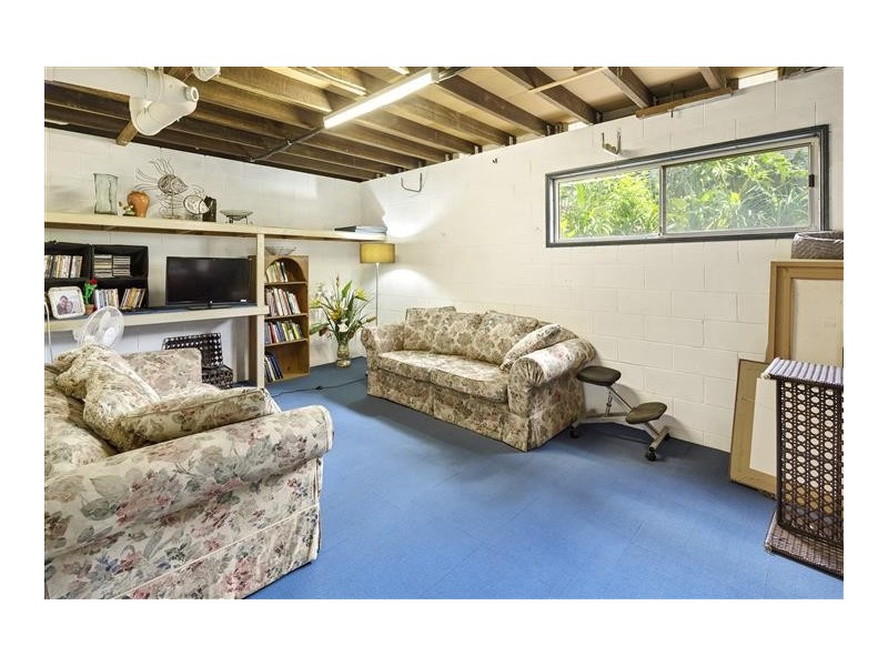 2 Hamilton Avenue, Cannonvale QLD 4802