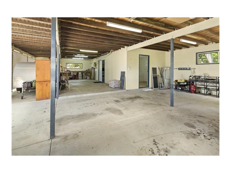 2 Hamilton Avenue, Cannonvale QLD 4802