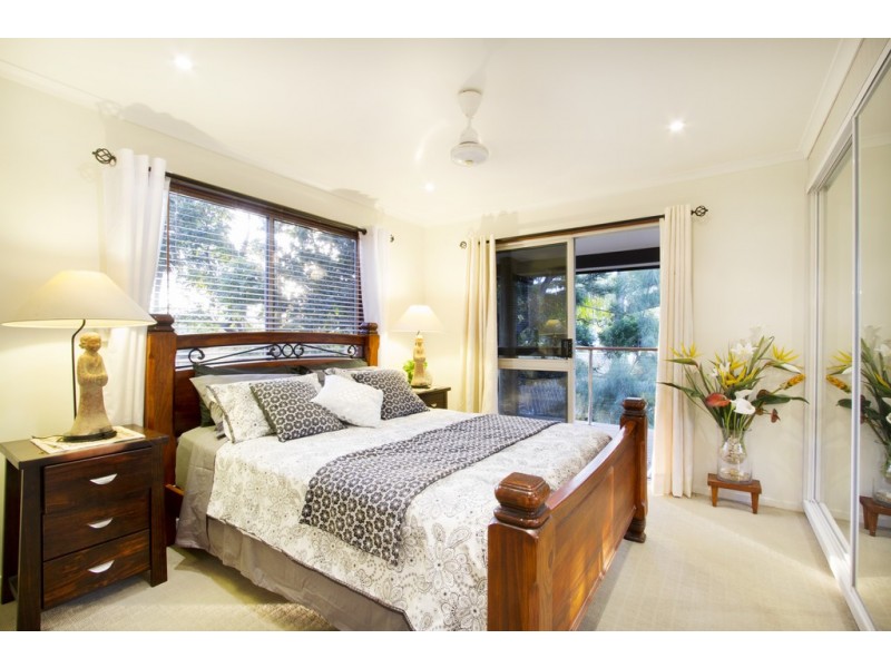 8 Adina Street, Cannonvale QLD 4802