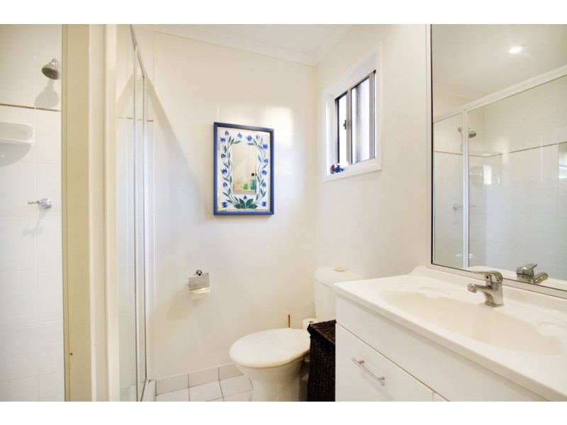 8 Adina Street, Cannonvale QLD 4802