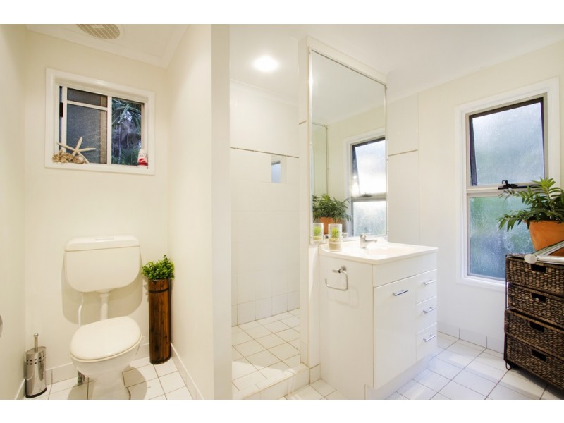 8 Adina Street, Cannonvale QLD 4802