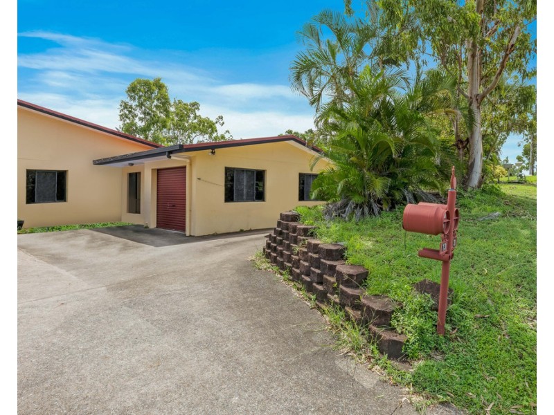 2/13 Macarthur Drive, Cannonvale QLD 4802