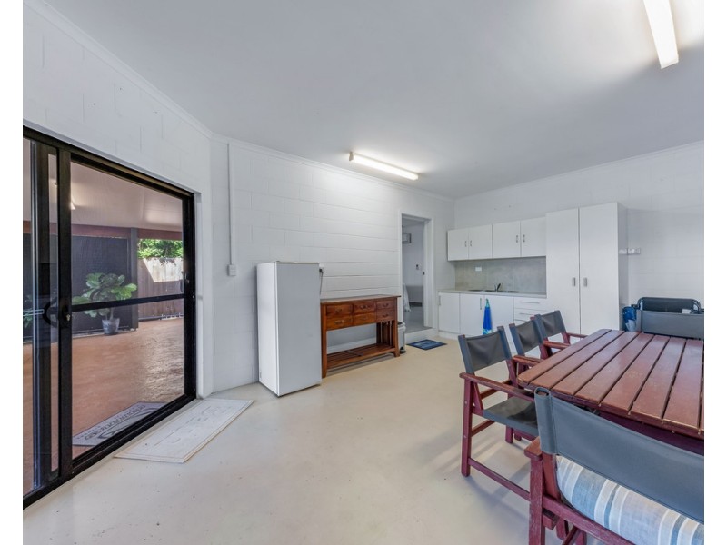 18 Abell Road, Cannonvale QLD 4802