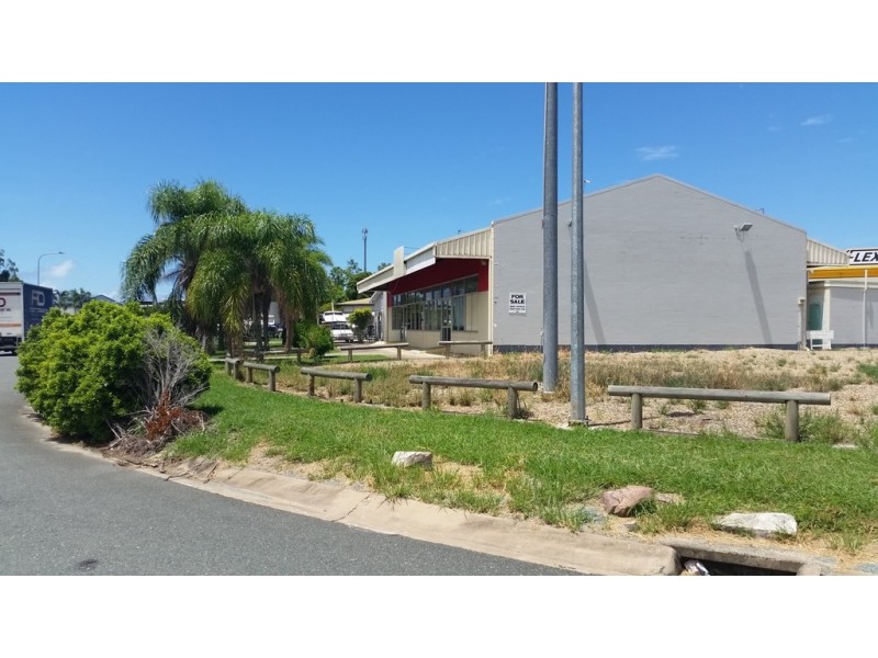 17 William Murray Drive, Cannonvale QLD 4802