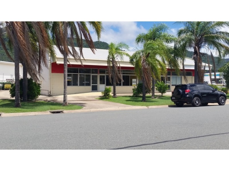17 William Murray Drive, Cannonvale QLD 4802